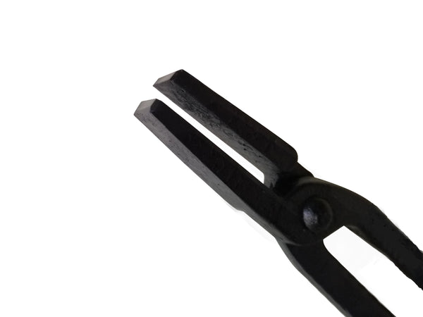 Blacksmith Tong Set (four) 400 Series and Swedish Pattern Hammer - Hanks Hammers