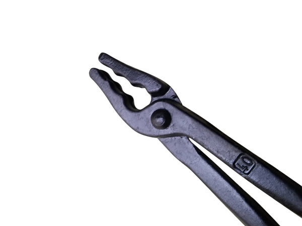 Blacksmith Tong Set (four) 400 Series and Swedish Pattern Hammer - Hanks Hammers